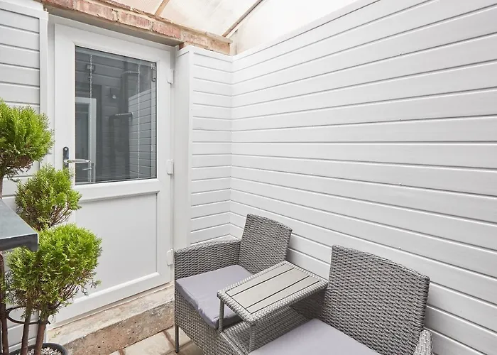 Host & Stay - Wadsworth Cottage